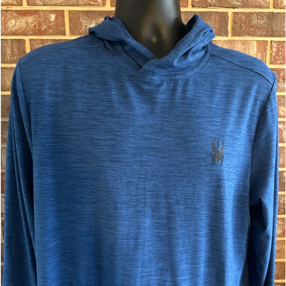 Spyder Active  pullover polyester/spandex
Blue size L
Excellent condition